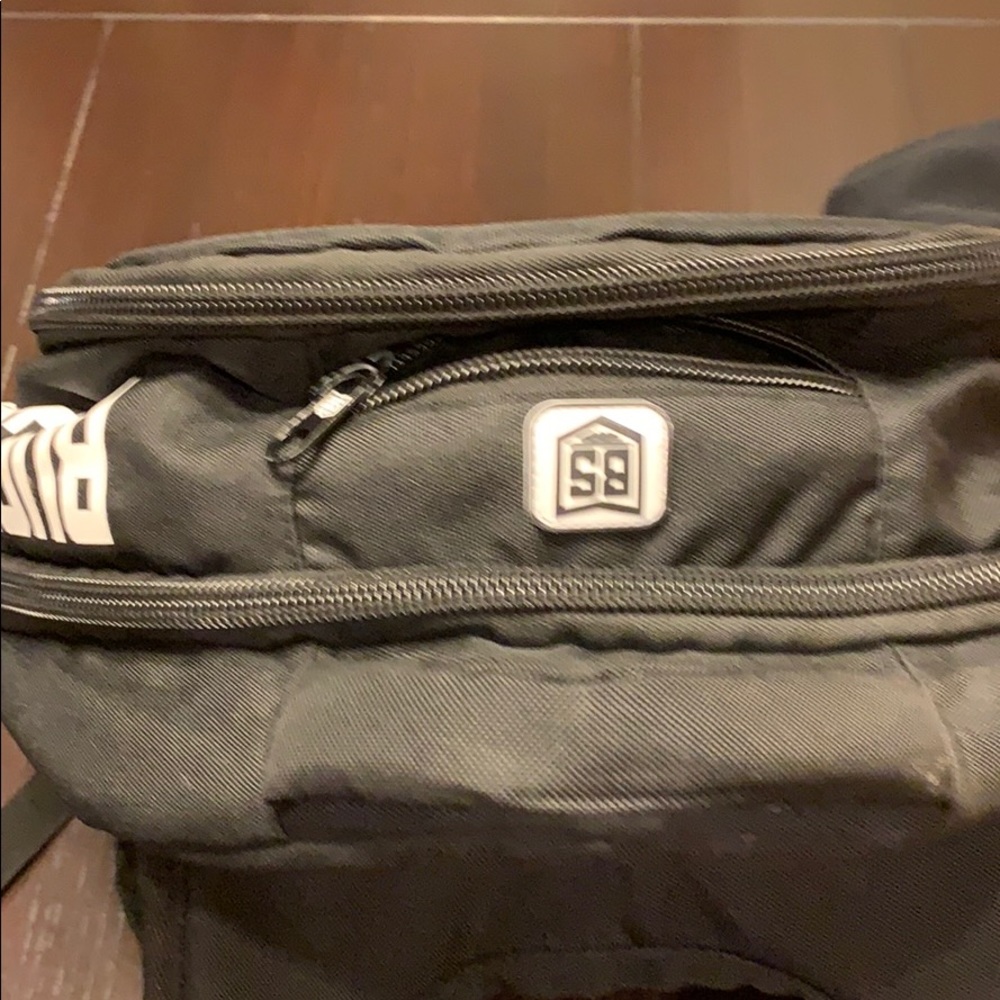 Bucketsquad Backpack - Picture 3 of 3